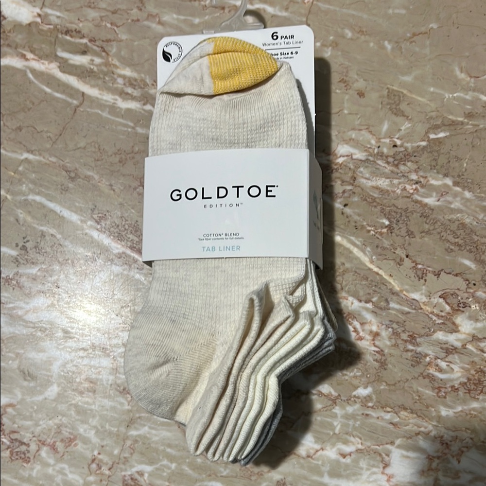 Gold Toe women’s Cream and Yellow Socks